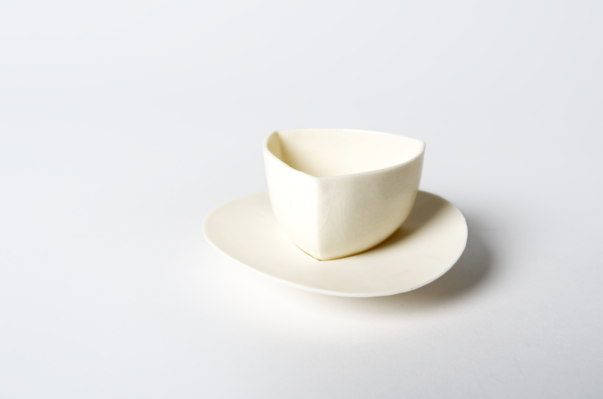 Foto zeigt Tasse und Untertasse - Design von Maike Panz