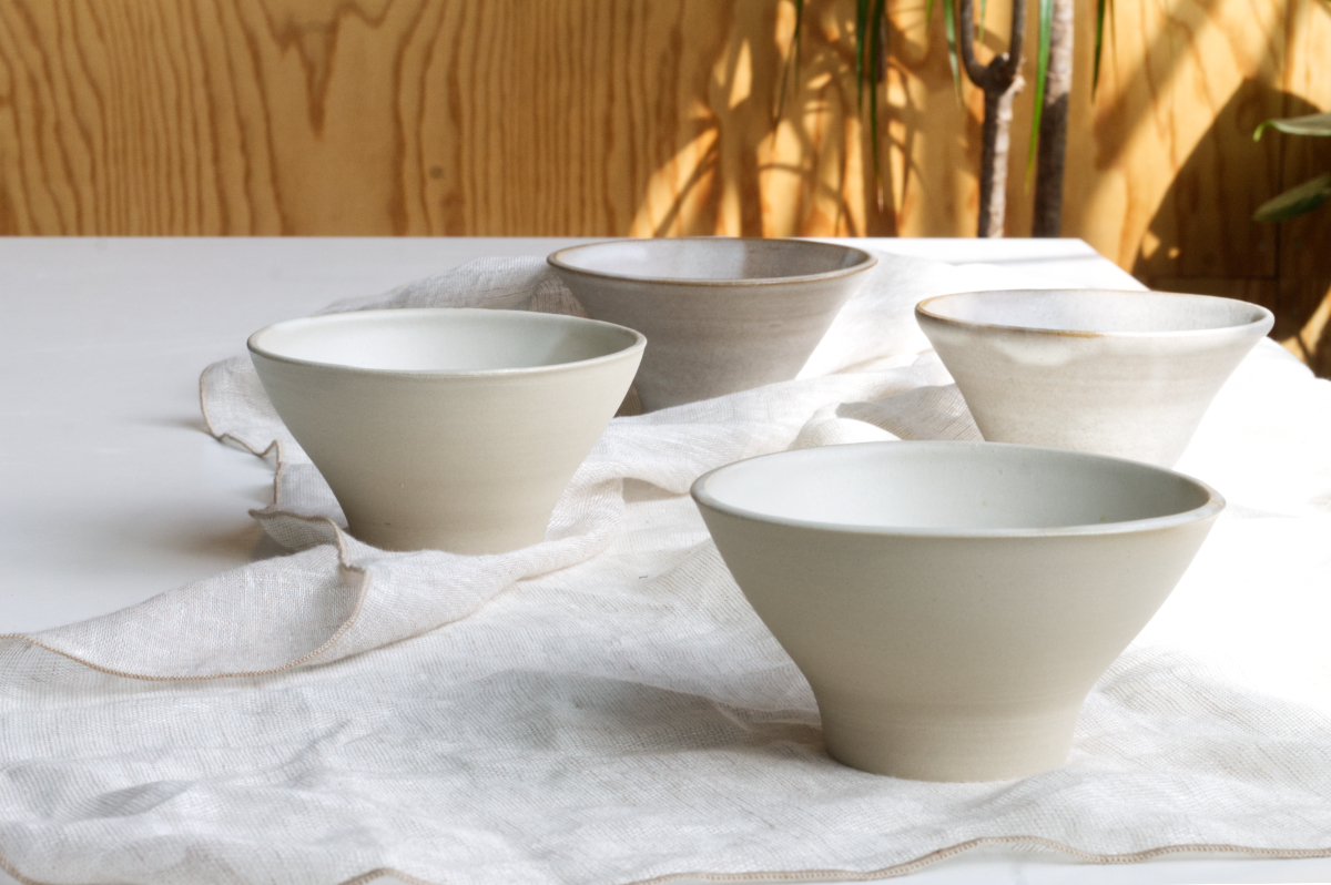 Bild zeigt vier Trichterförmige Schalen